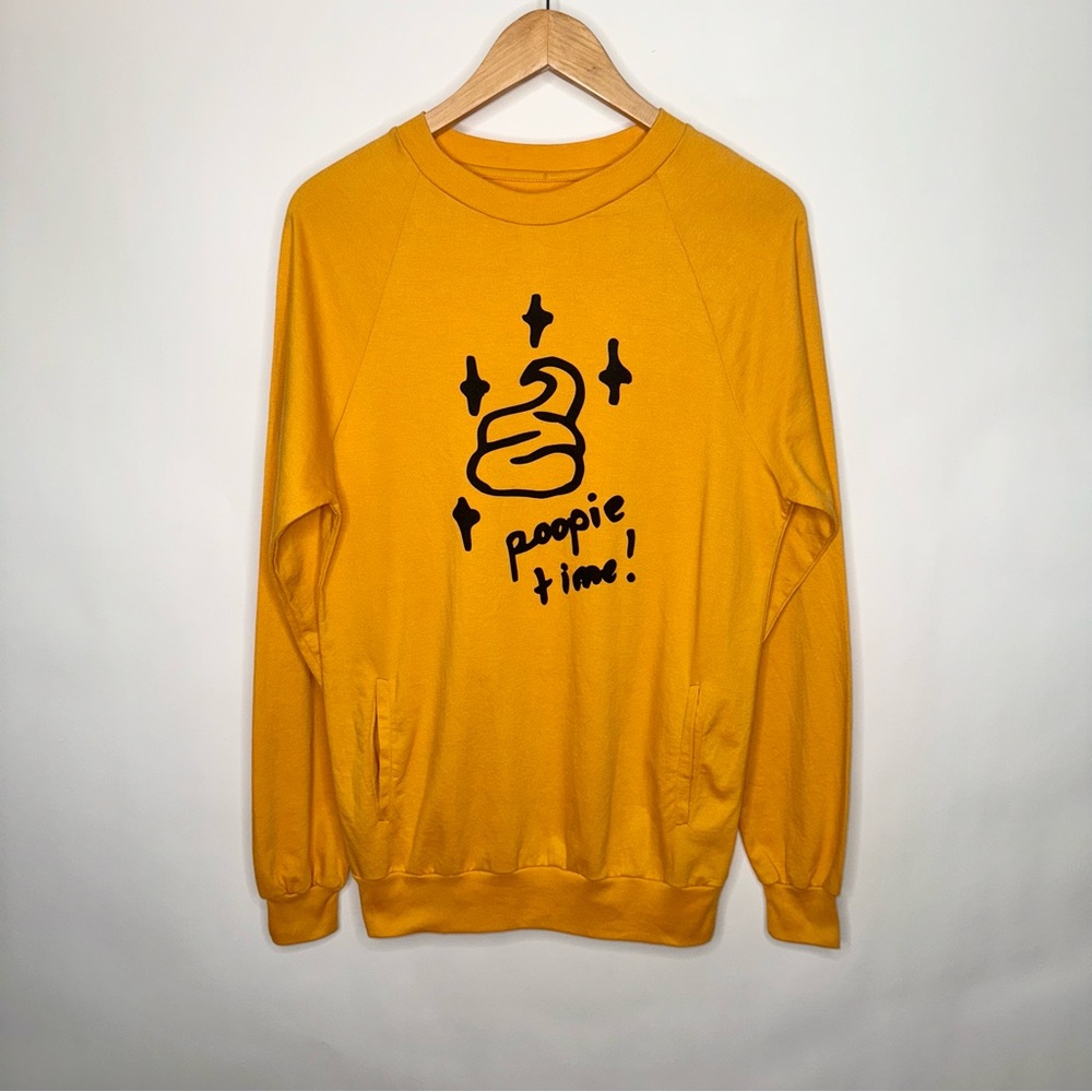 POOPIE TIME ARTWORK BLAH BLAH BLAH SWEATSHIRT LONGSLEEVE TOP MUSTARD GOLD